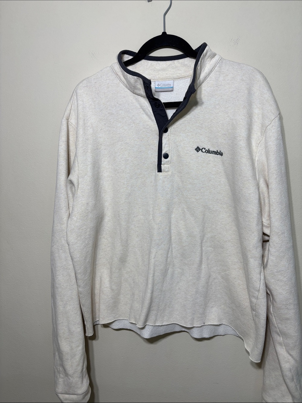 Columbia Cream Henley Pullover with Gray Accents